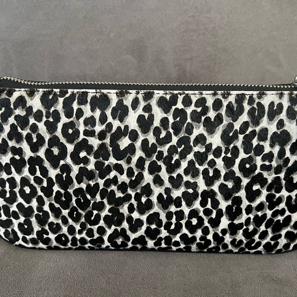 Michael Kors Empire medium chain pouchette with black leather - Picture 4 of 7